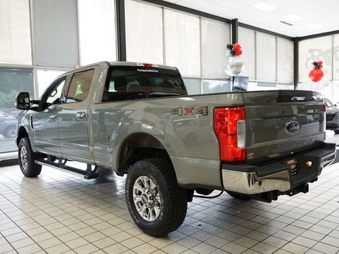 Used 2019 Ford F250 XLT w/ XLT Premium Package AWD/4WD image 4