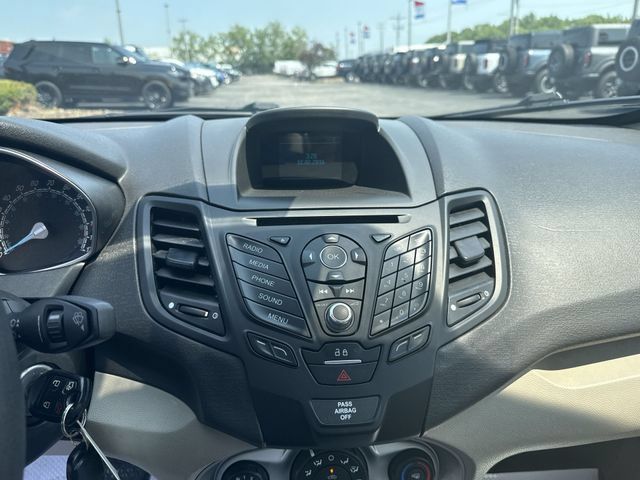 Used 2017 Ford Fiesta SE FWD image 14
