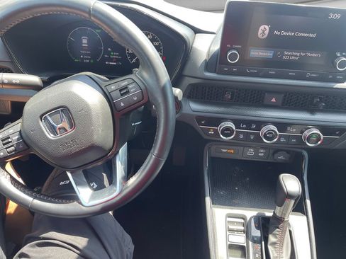 Used 2025 Honda CR-V Sport image 13