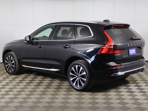 Used 2023 Volvo XC60 B5 Plus AWD/4WD image 11