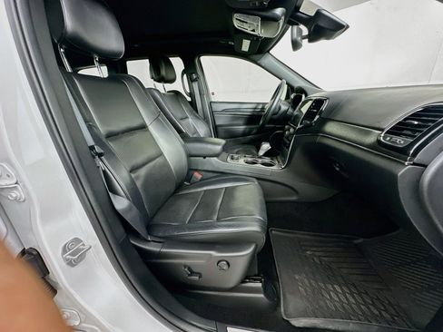 Used 2019 Jeep Grand Cherokee High Altitude AWD/4WD image 32