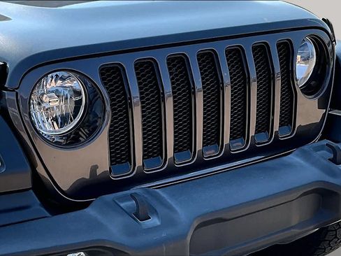 Used 2023 Jeep Wrangler Unlimited Sport AWD/4WD image 25