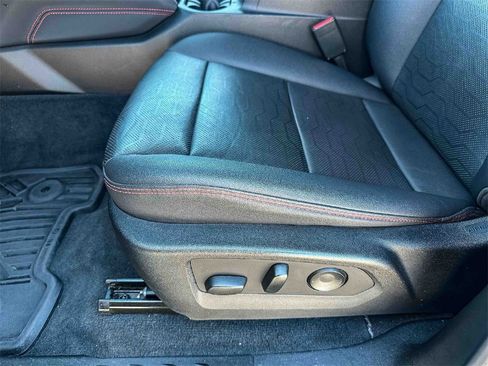 Used 2023 Chevrolet Colorado Z71 w/ Z71 Convenience Package 2 image 15