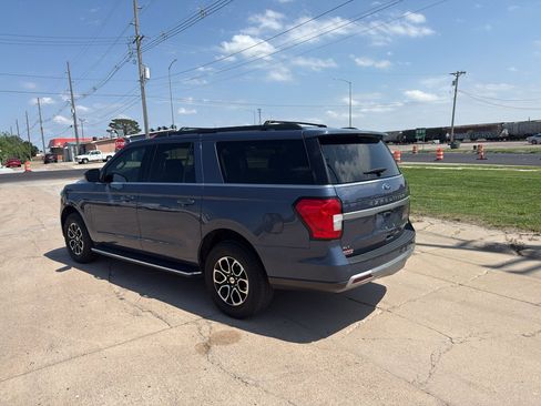 Used 2023 Ford Expedition Max XLT AWD/4WD image 4