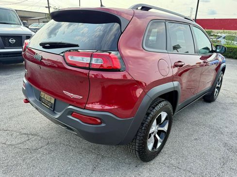 Used 2017 Jeep Cherokee Trailhawk w/ Comfort/Convenience Group AWD/4WD image 9