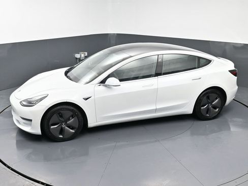 Used 2019 Tesla Model 3 Standard Range Plus image 47
