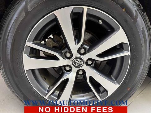 Used 2016 Toyota RAV4 XLE AWD/4WD image 9