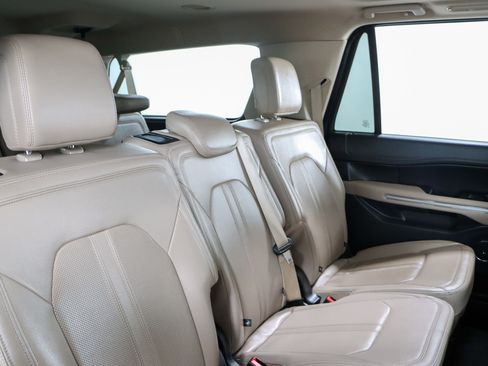 Used 2023 Ford Expedition Max Limited image 32
