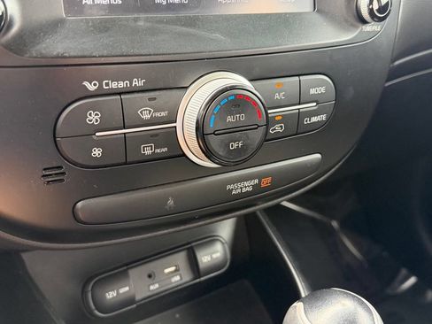 Used 2018 Kia Soul w/ Convenience Package FWD image 22