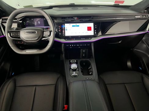 Used 2024 Jeep Wagoneer Launch Edition image 12