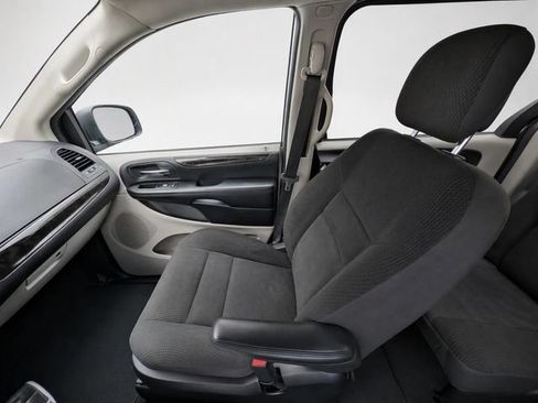 Used 2017 Dodge Grand Caravan SE w/ Power Window Group FWD image 21