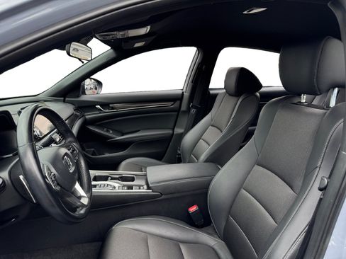 Used 2022 Honda Accord Sport image 9