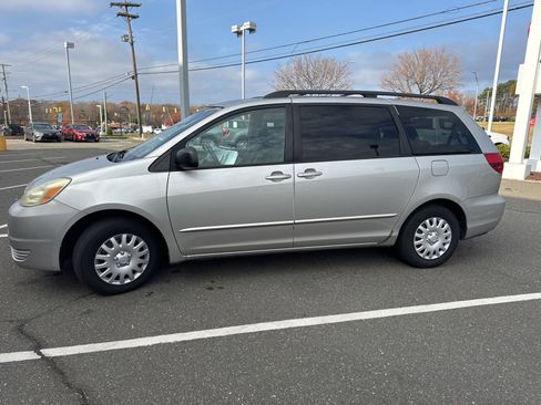 Used 2004 Toyota Sienna LE image 4