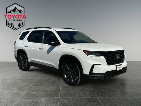 Used 2023 Honda Pilot Sport image 7