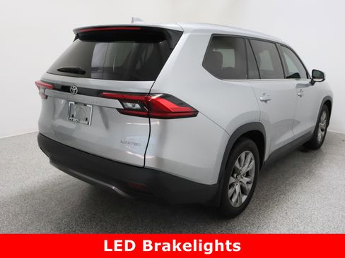 Certified 2024 Toyota Grand Highlander Limited image 7