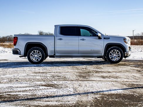 Used 2020 GMC Sierra 1500 SLT image 2