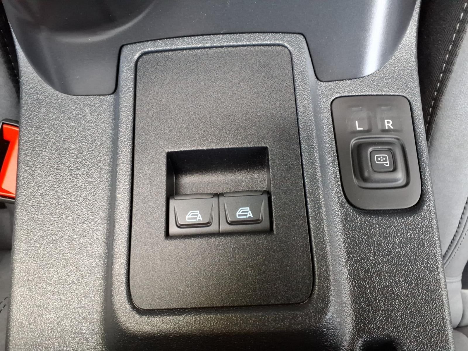 Used 2024 Ford Bronco Big Bend w/ Sasquatch Package AWD/4WD image 19