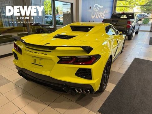 Used 2022 Chevrolet Corvette Stingray Premium Conv w/ Z51 Performance Package RWD image 10