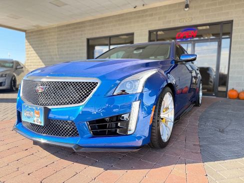 Used 2018 Cadillac CTS V image 28