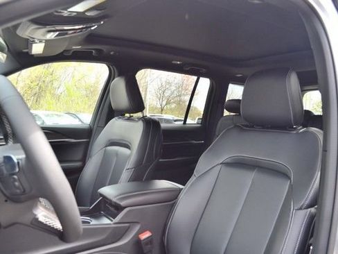 New 2026 Jeep Grand Cherokee Limited AWD/4WD image 15