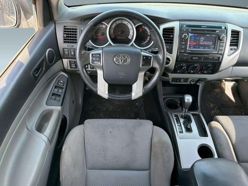 Used 2013 Toyota Tacoma 4x4 Double Cab w/ TRD Off-Road Pkg image 25