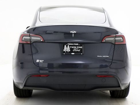 Used 2024 Tesla Model Y Long Range image 7