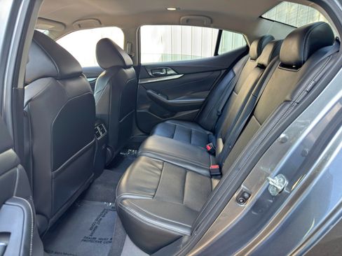 Used 2021 Nissan Maxima 3.5 SV w/ Floor Mat Group FWD image 37