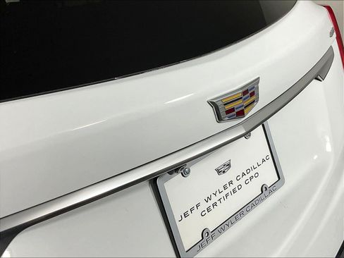 Used 2020 Cadillac XT5 Premium Luxury FWD image 24