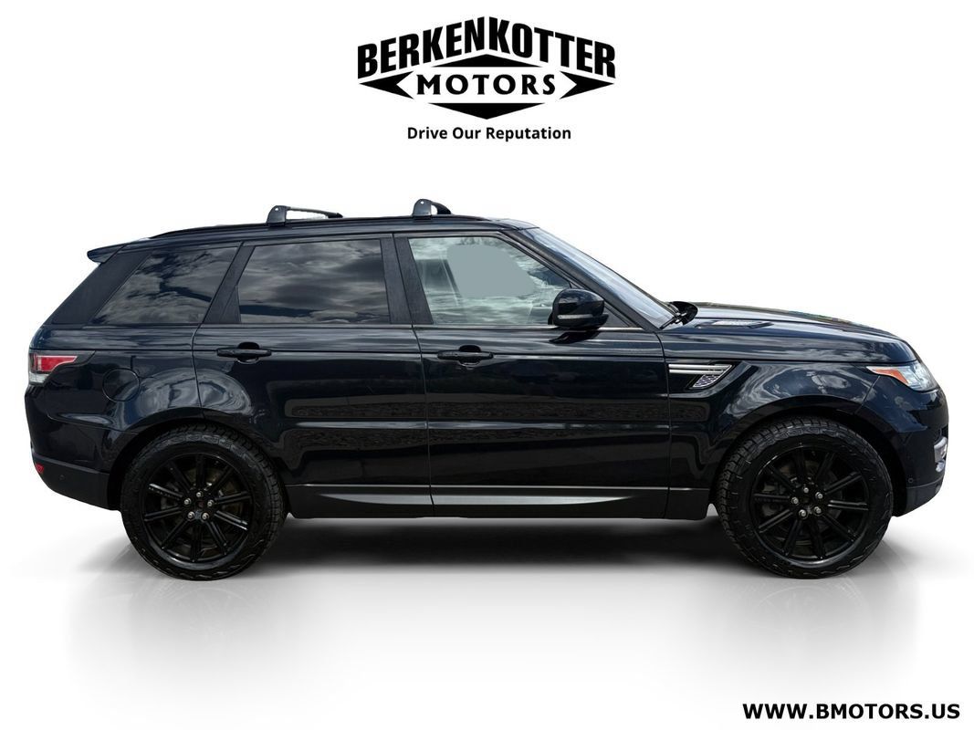 Used 2017 Land Rover Range Rover Sport HSE AWD/4WD image 2