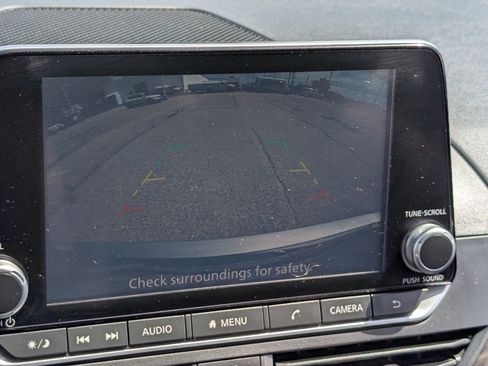 Used 2024 Nissan Altima 2.5 SV FWD image 25