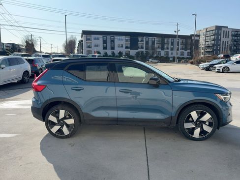 Certified 2023 Volvo XC40 Recharge Ultimate image 8