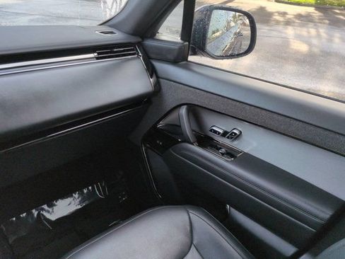 Used 2024 Land Rover Range Rover Sport Dynamic SE AWD/4WD image 16