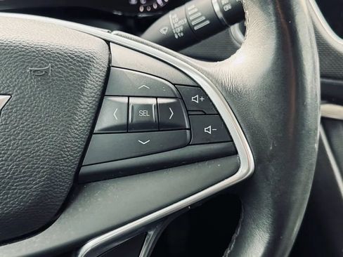 Used 2017 Cadillac XT5 Luxury w/ Driver Awareness Package image 13