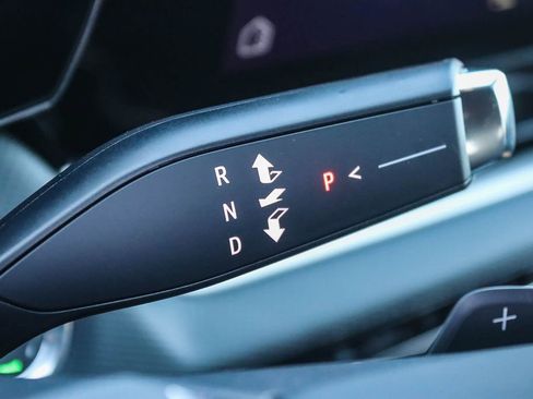 New 2026 Chevrolet Equinox LT w/ Convenience Package II image 18