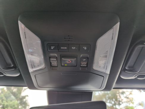 Certified 2022 Toyota RAV4 XSE AWD/4WD image 40