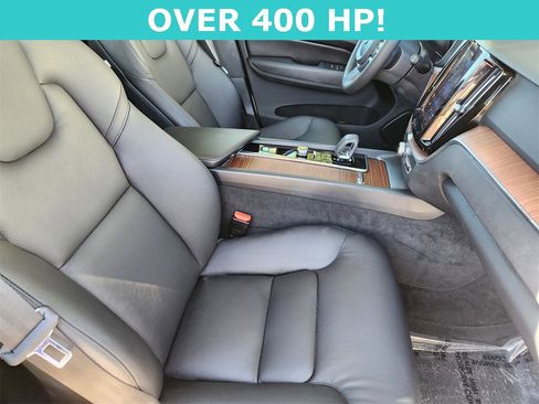 Used 2023 Volvo XC60 T8 Plus image 26