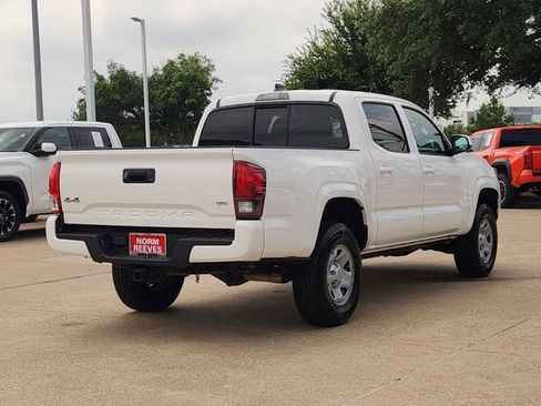 Used 2021 Toyota Tacoma SR AWD/4WD image 3