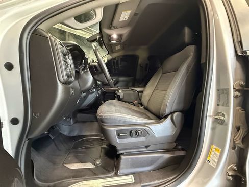Used 2019 Chevrolet Silverado 1500 LT w/ All-Star Edition AWD/4WD image 9