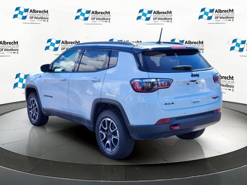 New 2026 Jeep Compass Trailhawk w/ Sun, Sound & Navigation Group AWD/4WD image 3