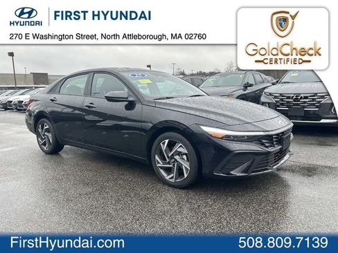 Certified 2025 Hyundai Elantra Sport image 1