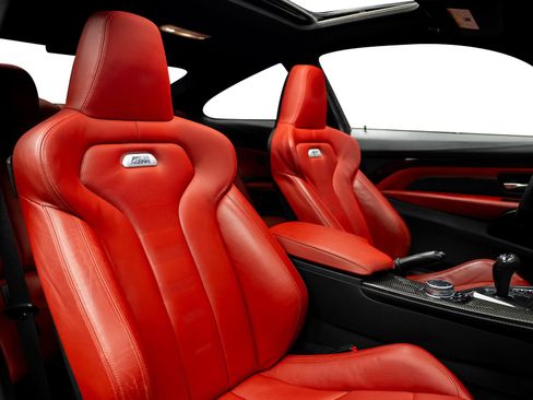 Used 2015 BMW M4 Coupe image 37