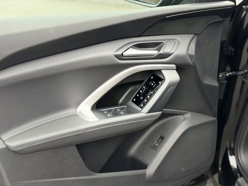 Certified 2025 Audi Q5 2.0T Premium w/ Convenience Package image 21