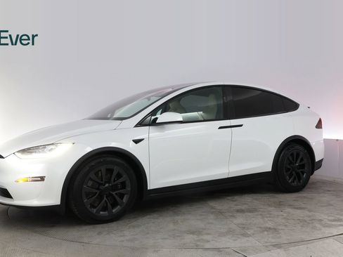 Used 2023 Tesla Model X AWD/4WD image 18