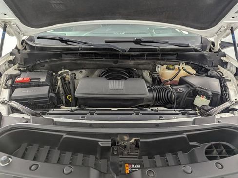 Used 2023 GMC Yukon Denali Ultimate AWD/4WD image 9