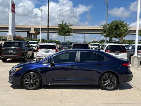 Used 2026 Toyota Corolla SE FWD image 7