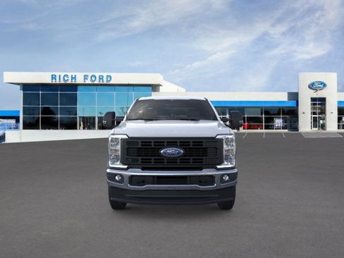 New 2026 Ford F250 XL w/ XL Chrome Package AWD/4WD image 9
