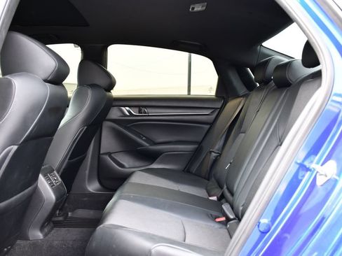 Used 2018 Honda Accord Sport image 20