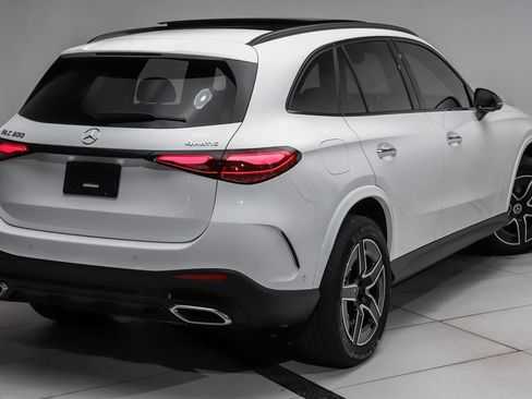 Certified 2023 Mercedes-Benz GLC 300 4MATIC image 3