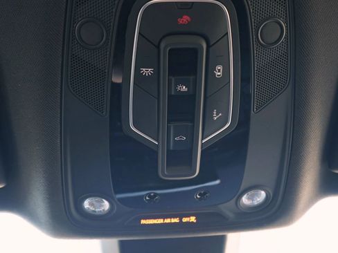 Used 2018 Audi SQ5 Premium Plus image 25