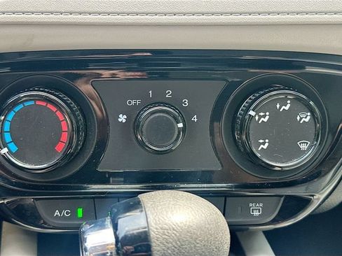 Used 2020 Honda HR-V LX image 16